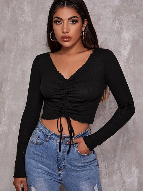 Kadın Siyah Uzun Kollu Büzdürme Bağcık Detaylı Crop Top Bluz – Şık, Rahat Ve Kolay Kombinlenebilir