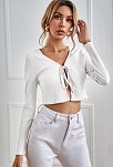 Kadın Beyaz Uzun Kollu Önden Bağlama Detaylı Crop Top Bluz – Şık, Rahat Ve Kolay Kombinlenebilir