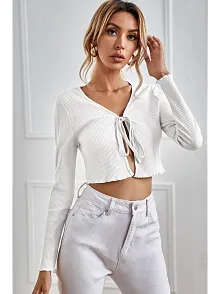 Kadın Beyaz Uzun Kollu Önden Bağlama Detaylı Crop Top Bluz – Şık, Rahat Ve Kolay Kombinlenebilir