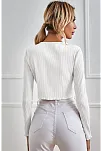 Kadın Beyaz Uzun Kollu Önden Bağlama Detaylı Crop Top Bluz – Şık, Rahat Ve Kolay Kombinlenebilir