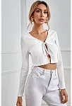 Kadın Beyaz Uzun Kollu Önden Bağlama Detaylı Crop Top Bluz – Şık, Rahat Ve Kolay Kombinlenebilir