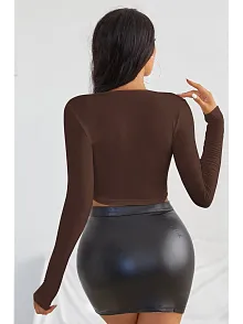 Kadın Kahverengi Uzun Kol Kare Yaka Crop Top Bluz – Şık, Rahat Ve Kolay Kombinlenebilir