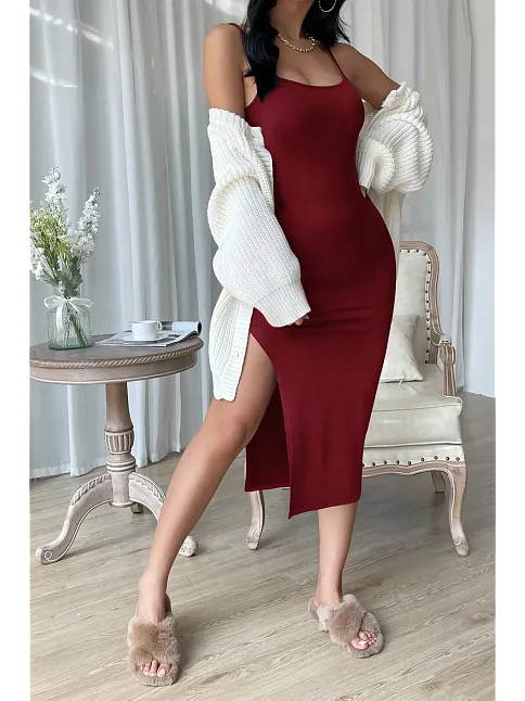 Kadın Bordo Yırtmaçlı Diz Altı Vücüdu Saran Gecelik