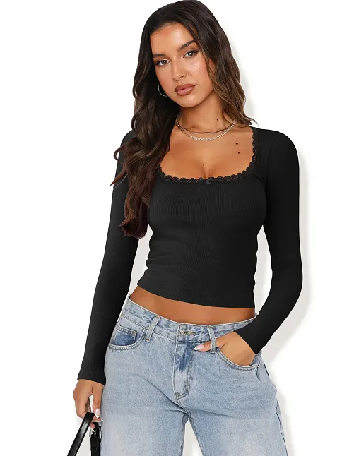 Kadın Siyah Kare Yaka Dantelli Uzun Kollu Crop Top Bluz – Şık, Rahat Ve Kolay Kombinlenebilir
