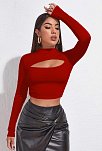 Kadın Kırmızı Göğüs Dekolteli Uzun Kollu Cut Out Crop Top Bluz – Şık, Rahat Ve Kolay Kombinlenebilir