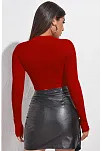 Kadın Kırmızı Göğüs Dekolteli Uzun Kollu Cut Out Crop Top Bluz – Şık, Rahat Ve Kolay Kombinlenebilir