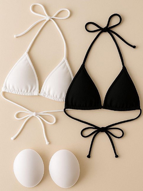 Kadın Siyah Ve Beyaz Minimal Kesim Üçgen Bikini Üstü – Modern Ve Şık Tasarım