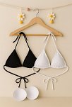 Kadın Siyah Ve Beyaz Minimal Kesim Üçgen Bikini Üstü – Modern Ve Şık Tasarım