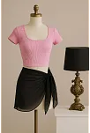 Kadın Pembe Yarım Kol Crop Ve Siyah Pareo 2'li Set – Modern Ve Şık Tasarım