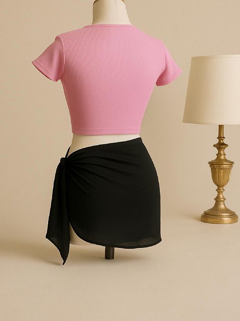 Kadın Pembe Yarım Kol Crop Ve Siyah Pareo 2'li Set – Modern Ve Şık Tasarım