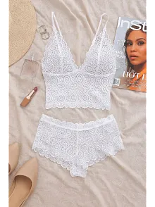 Kadın Beyaz Dantel Bralet Şort Takımı – Romantik Ve Zarif İç Giyim