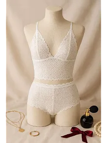 Kadın Beyaz Dantel Bralet Şort Takımı – Romantik Ve Zarif İç Giyim
