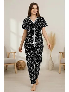 Kadın Siyah Kalp Desenli Fiyonklu Kısa Kollu Uzun Pijama Takımı