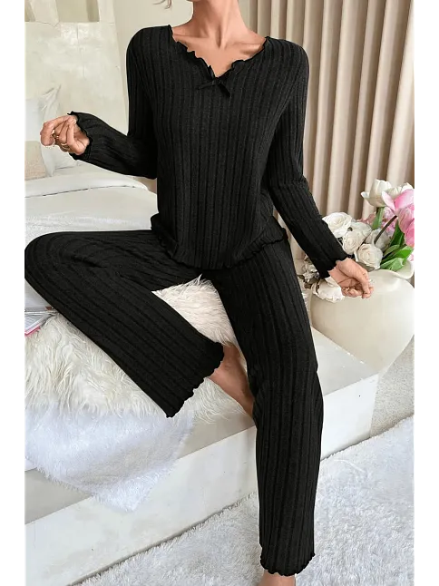 Kadın Siyah Uzun Kollu Fiyonklu Yuvarlak Yaka Mevsimlik Pijama Takımı
