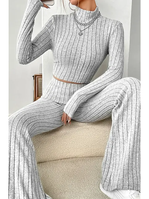 Kadın Gri Çizgili Boğazlı Crop Top Ve Yüksek Bel Pantolon Takım