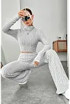 Kadın Gri Çizgili Boğazlı Crop Top Ve Yüksek Bel Pantolon Takım