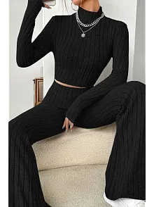 Kadın Siyah Boğazlı Crop Top Ve Yüksek Bel Eşofman Takımı Spor Şık Kombin