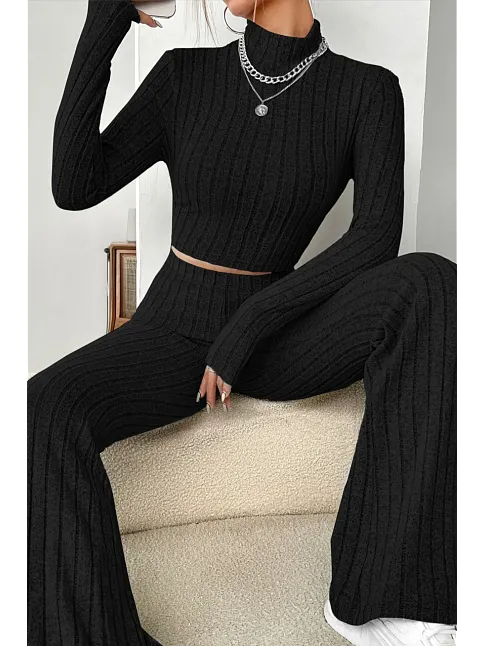 Kadın Siyah Boğazlı Crop Top Ve Yüksek Bel Eşofman Takımı Spor Şık Kombin