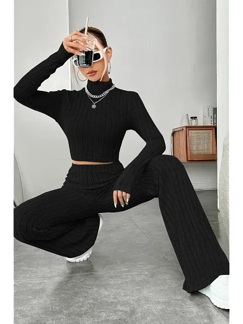Kadın Siyah Boğazlı Crop Top Ve Yüksek Bel Eşofman Takımı Spor Şık Kombin