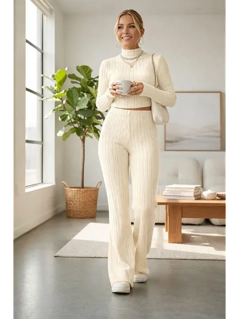 Kadın Ekru Çizgili Boğazlı Crop Top Ve Yüksek Bel Eşofman Takımı Spor Şık Kombin
