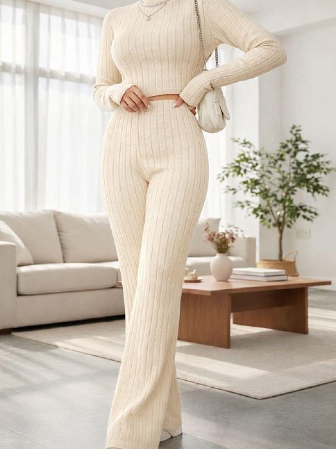 Kadın Ekru Çizgili Boğazlı Crop Top Ve Yüksek Bel Eşofman Takımı Spor Şık Kombin