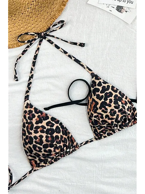 Kadın Leopar Desenli Ve Siyah Minimal Kesim Üçgen Bikini Üstü