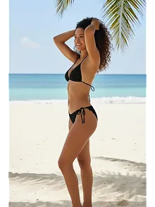Kadın Siyah Pedli Bel Ve Boyundan Bağlamalı Dantelli Şık Bikini Takımı
