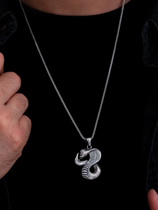 Erkek Gümüş Kolye - Kobra Yılanı Figürlü Gümüş Model 2 Erkek Kolye Erkek Gümüş Kolye - Kobra Yılanı Figürlü Gümüş Model 2 Erkek Kolye