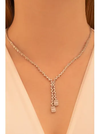 Kadın Gümüş Kolye - Nazlı Baget Taşlı Zirkon Süslemeli Kadın Kolye