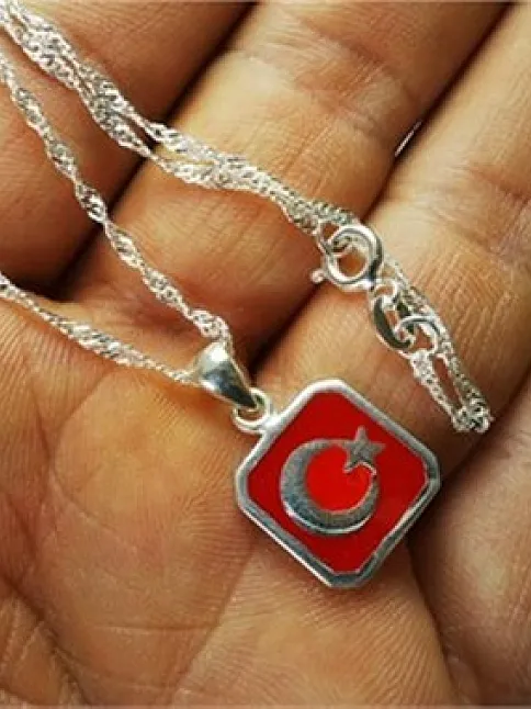 Türk Bayrağı Bayan Gümüş Kolye