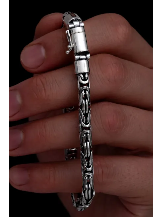 6 mm Özel Kilit Tasarımlı Yuvarlak Kesim Kral Model Erkek Gümüş Bileklik