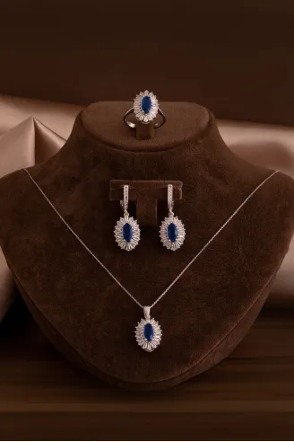 Kadın Gümüş Set - Mekik Model Safir Taşlı Baget Süslemeli Rodyumlu Kadın Set