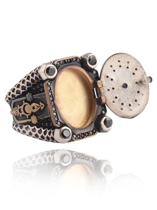 Siyah Zirkon Taşlı Kare Model Ay Yıldız İçi Açılabilen Erkek 925 Ayar Gümüş Yüzük GYZKAREMDLZ-GMS