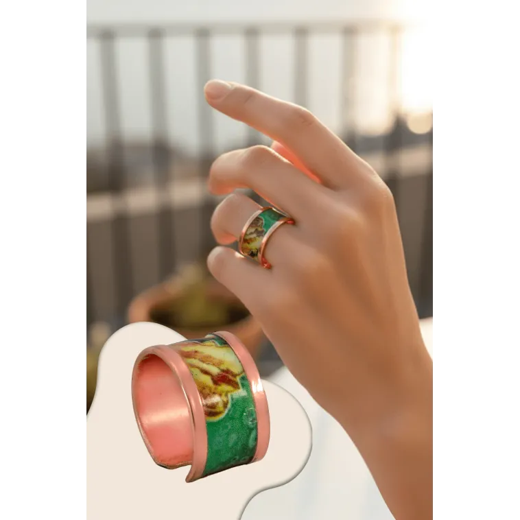 Kadın Bakır Yüzük - Ester Model Özel Baskı Metal Kutu Ve Kuvars Taşı Kadın Bakır Yüzük - Ester Model Özel Baskı Metal Kutu Ve Kuvars Taşı