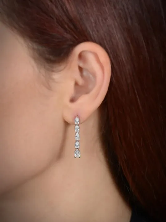 Füreyya Bayan Zirkon Taşlı Gümüş Su Yolu Set - Kolye, Bileklik, Küpe, Yüzük Füreyya Bayan Zirkon Taşlı Gümüş Su Yolu Set - Kolye, Bileklik, Küpe, Yüzük