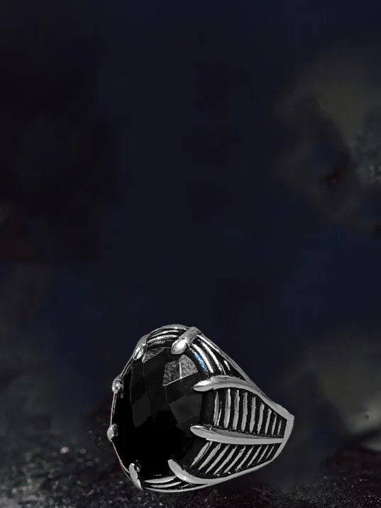 Erkek Gümüş Yüzük - Siyah Oniks Taşlı Pençe Model Kibar Erkek Yüzük
