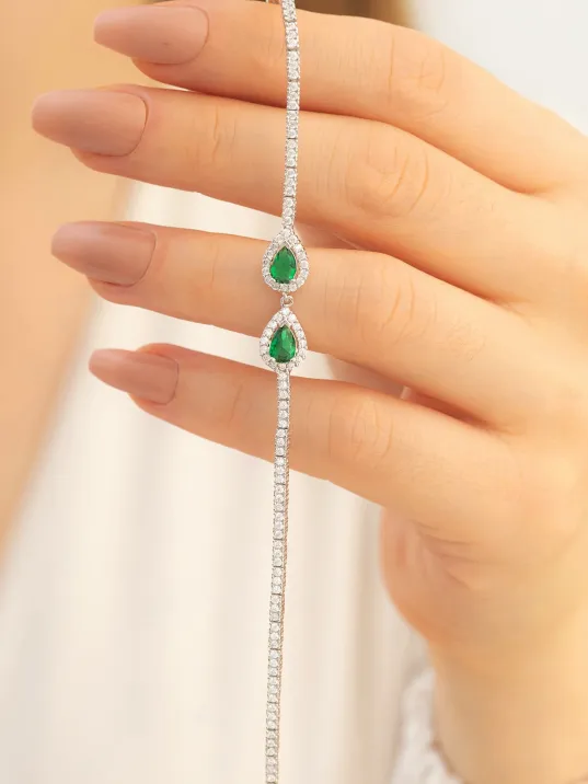 Melodi Zümrüt Taşlı Su Yolu Bayan Gümüş Bileklik