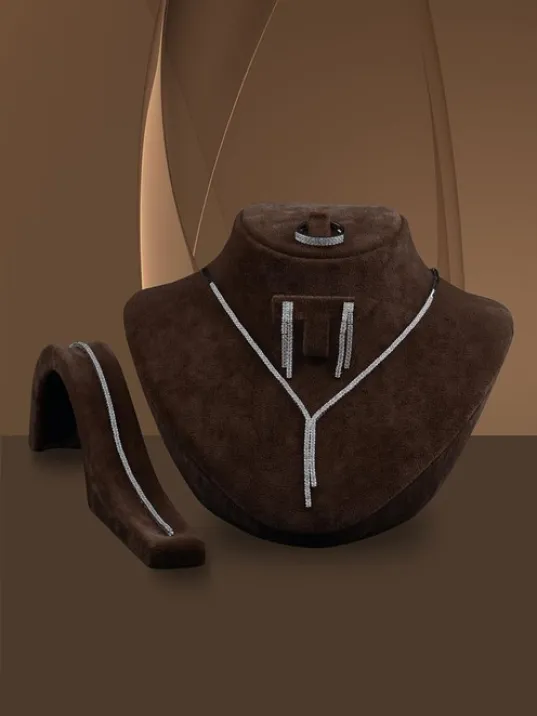 Karis Bayan Zirkon Taşlı Gümüş Su Yolu Set - Kolye, Bileklik, Küpe, Yüzük Karis Bayan Zirkon Taşlı Gümüş Su Yolu Set - Kolye, Bileklik, Küpe, Yüzük