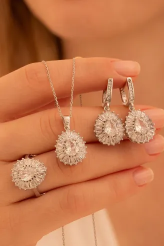 Kadın Gümüş Set - Damla Model Zirkon Taşlı Baget Süslemeli Rodyumlu Kadın Set