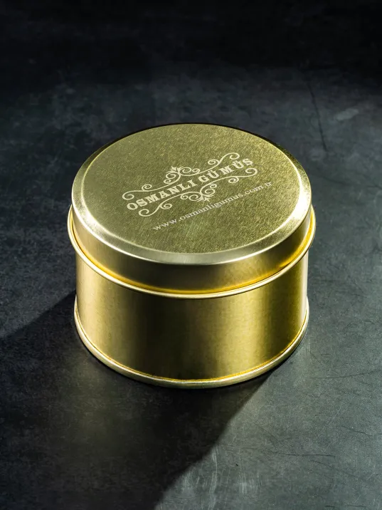 Bakır Bileklik İçin Metal Kutu Ve Doğal Kuvars Taşı Bakır Bileklik İçin Metal Kutu Ve Doğal Kuvars Taşı