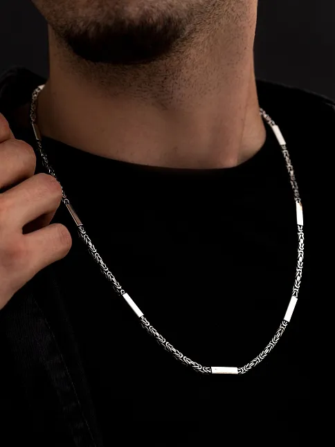 2,8mm Gümüş Erkek Kolye Zincir Kral Model Şarnelli Kare Parçalı 2,8mm Gümüş Erkek Kolye Zincir Kral Model Şarnelli Kare Parçalı