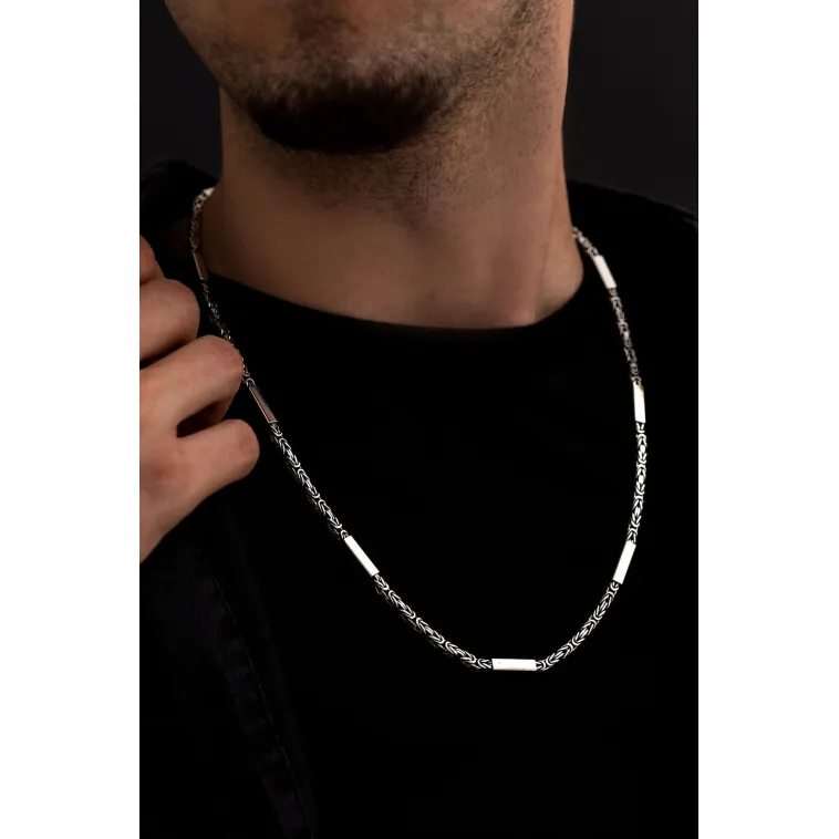 2,8mm Gümüş Erkek Kolye Zincir Kral Model Şarnelli Kare Parçalı 2,8mm Gümüş Erkek Kolye Zincir Kral Model Şarnelli Kare Parçalı