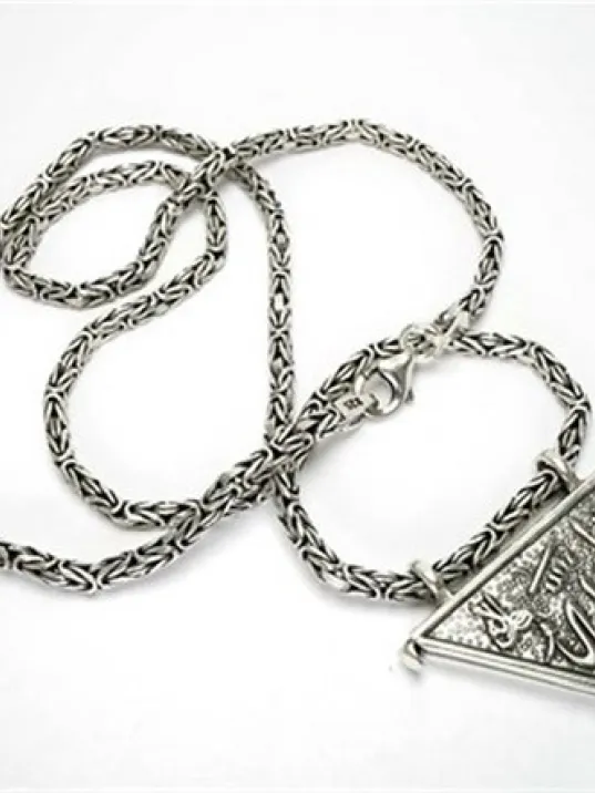 Erkek Gümüş Muskalık Cevşen Haznesi Kral Zincirli Erkek Gümüş Muskalık Cevşen Haznesi Kral Zincirli