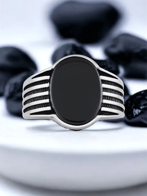 Erkek Gümüş Yüzük - 925 Ayar Siyah Oniks Taşlı Oval Erkek Gümüş Yüzük