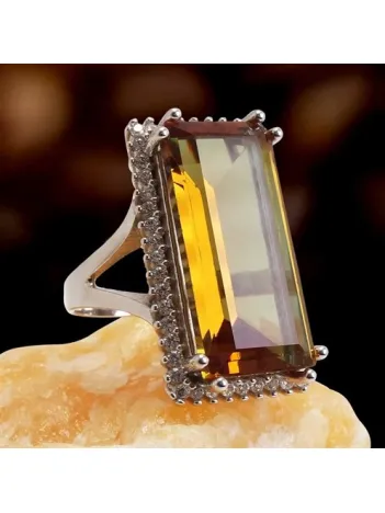 Dikdörtgen Zultanit Bayan Gümüş Yüzük