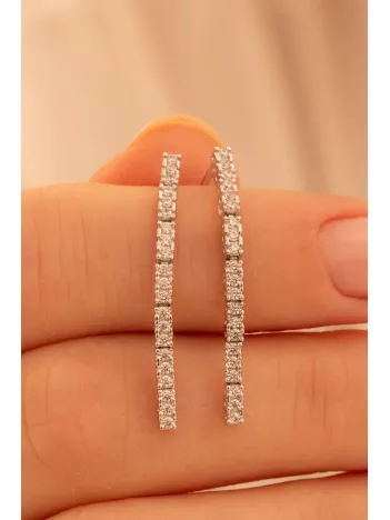 Kadın Gümüş Küpe - Duru Zirkon Taşlı Model Kadın Küpe