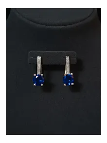 Kadın Gümüş Küpe - Lacivert Safir Taşlı Tektaş Model Küpe