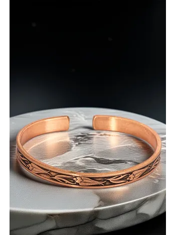 Kadın Bakır Bileklik - İnce Üstü Çiçek İşlemeli Bakır Bilezik Metal Kutu Ve Kuvars Taşlar Kadın Bakır Bileklik - İnce Üstü Çiçek İşlemeli Bakır Bilezik Metal Kutu Ve Kuvars Taşlar