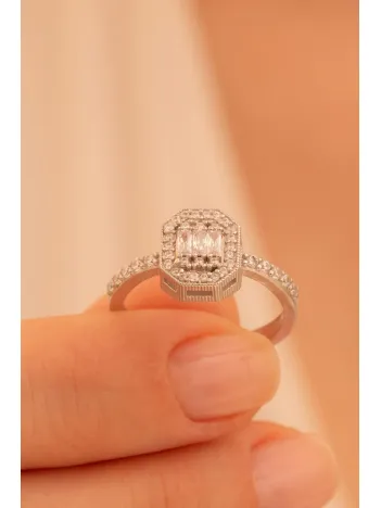 Kadın Gümüş Yüzük - Nevrez Baget Taşlı Zirkon Süslemeli Kadın Yüzük