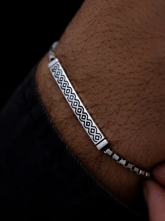 Erkek Gümüş Bileklik - Küp Zincir Baklava Desen Gümüş Bileklik Erkek Gümüş Bileklik - Küp Zincir Baklava Desen Gümüş Bileklik